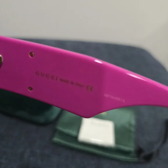 Gucci GG0956S Hot pink Gold GG logo square frame Sunglasses